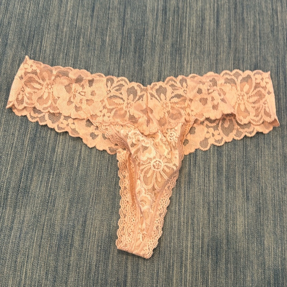 NWOT Victoria Secret thong never ever worn